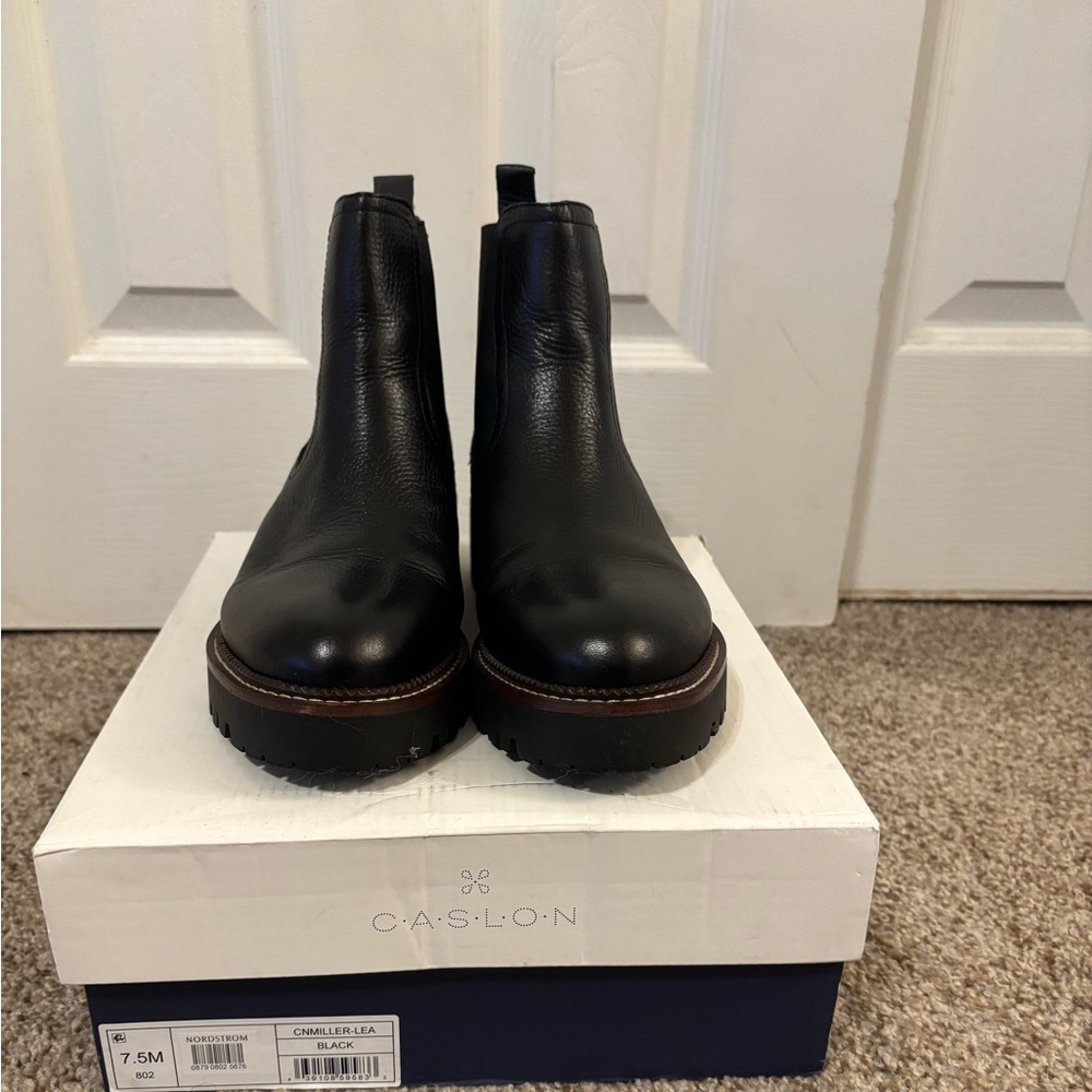 Caslon Miller Water Resistant Lug Chelsea Boot